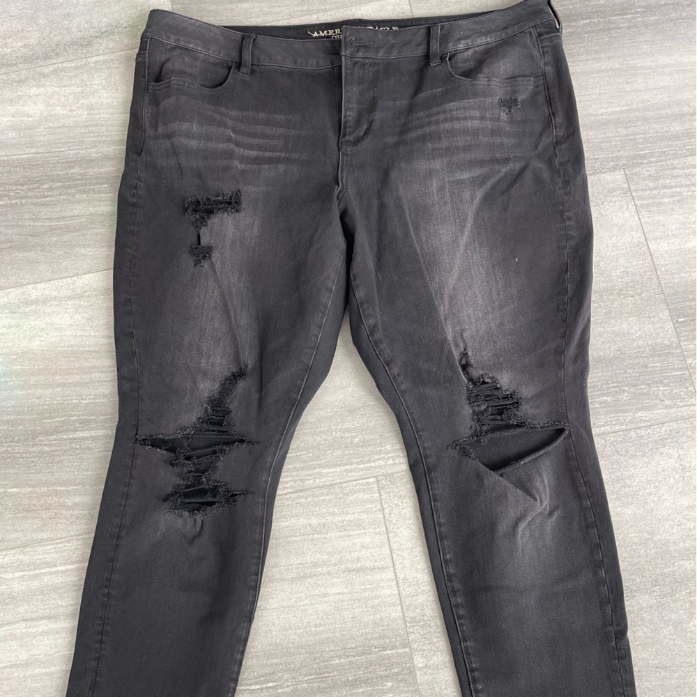AE Super Low Jeggings Black Distressed Super Stretch size 20 short